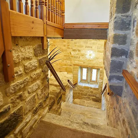 Host & - The Coach House Semesterbostad Whitby