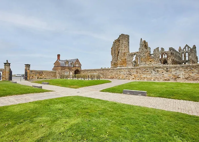 Semesterbostad Host & - The Coach House Whitby