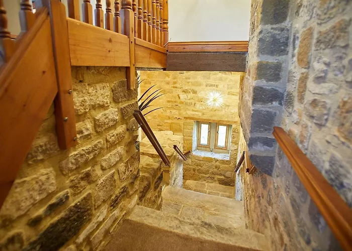 Host & - The Coach House Semesterbostad Whitby