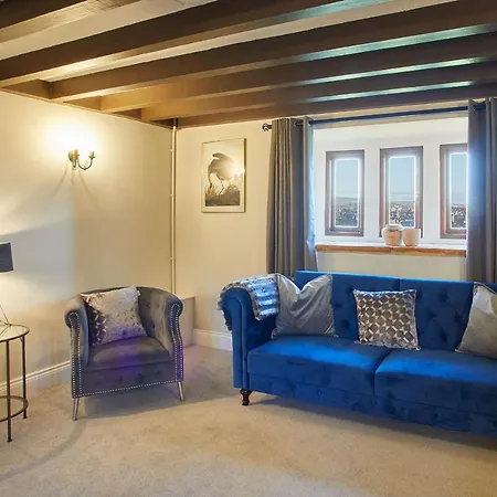 Host & - The Coach House 惠特比